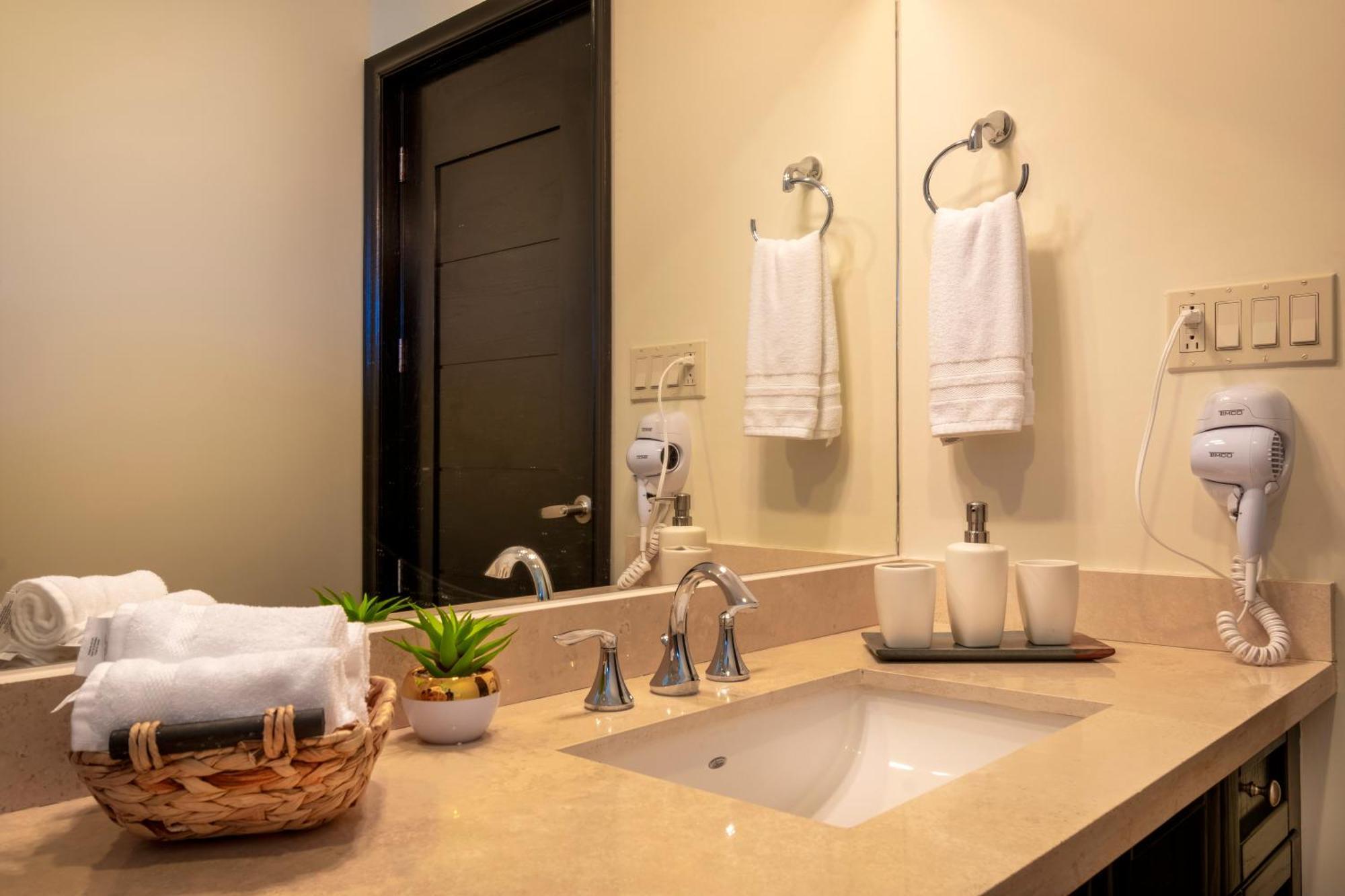 Condo Paraiso - Luxurious New Condo 300Mt From The Beach Cabo San Lucas Eksteriør bilde